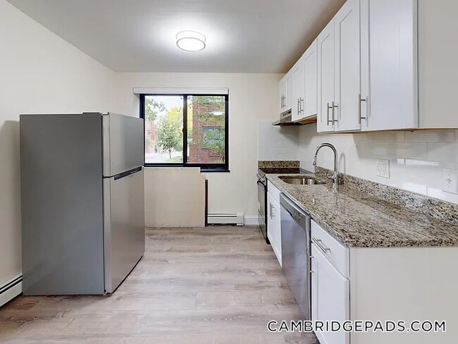 Photo - 15 Chester St Unit 4
