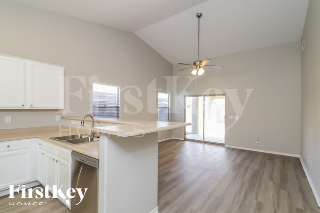 Photo - 7209 S 45th Ave