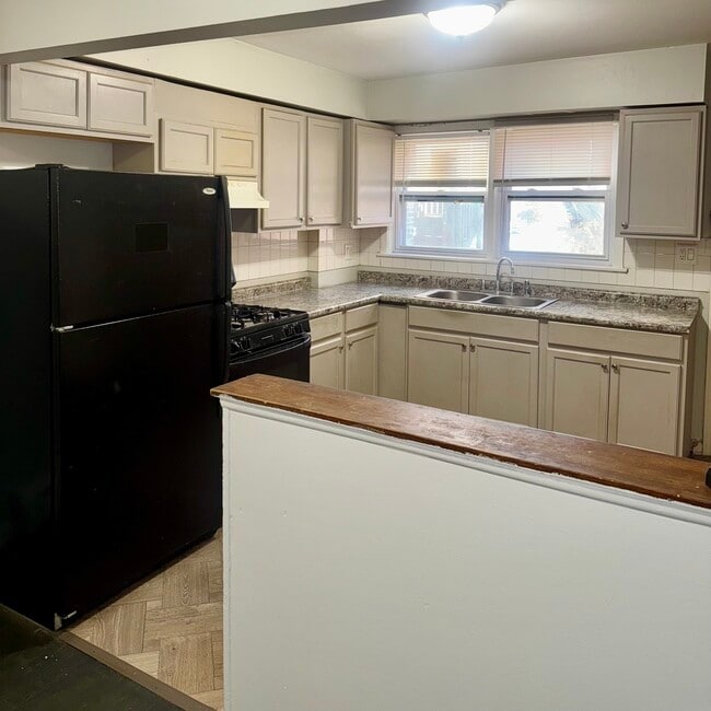 Photo - 6235 N Mozart St