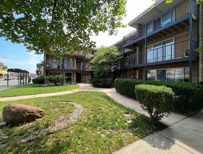 Photo - 5300 S Kedzie Ave Condo Unit 202