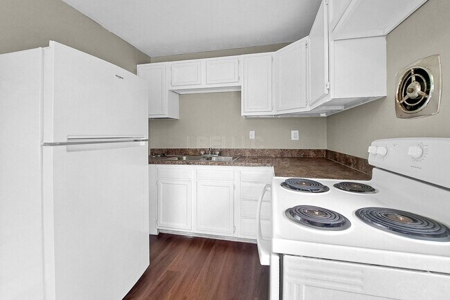 Photo - 8801 Malvern Hill Rd Unit 2