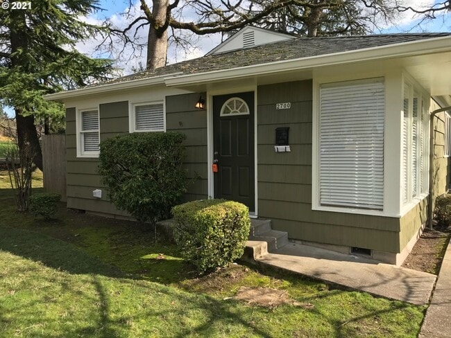 Photo - 2700 SW 123rd Ave House
