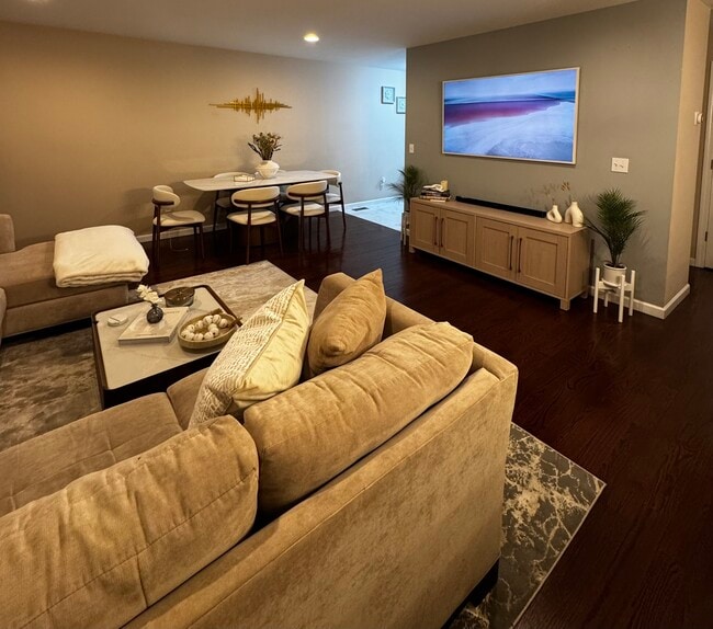 Photo - 32 Oil Mill Rd Unit 22