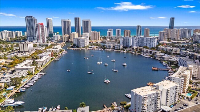 Photo - 2200 Diana Dr Unit 316