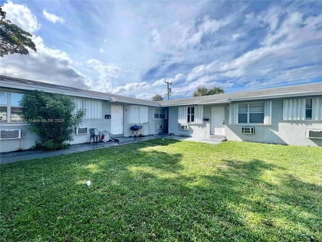 Photo - 7551 Venetian St Apartment Unit 1
