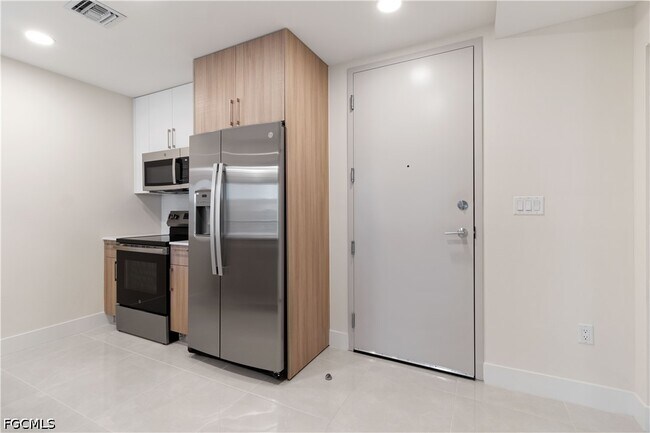 Photo - 26600 Rosewood Pointe Dr Unidad B-101