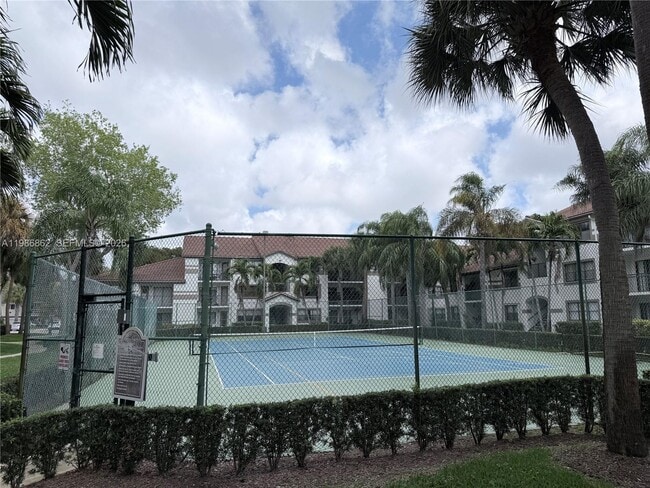 Photo - 620 S Park Rd Unit 18-2