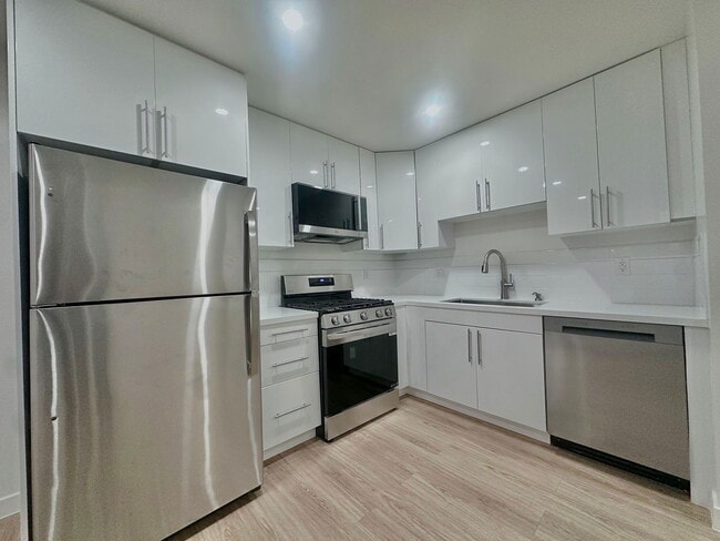 Photo - 415 S New Hampshire Ave Unidad 103