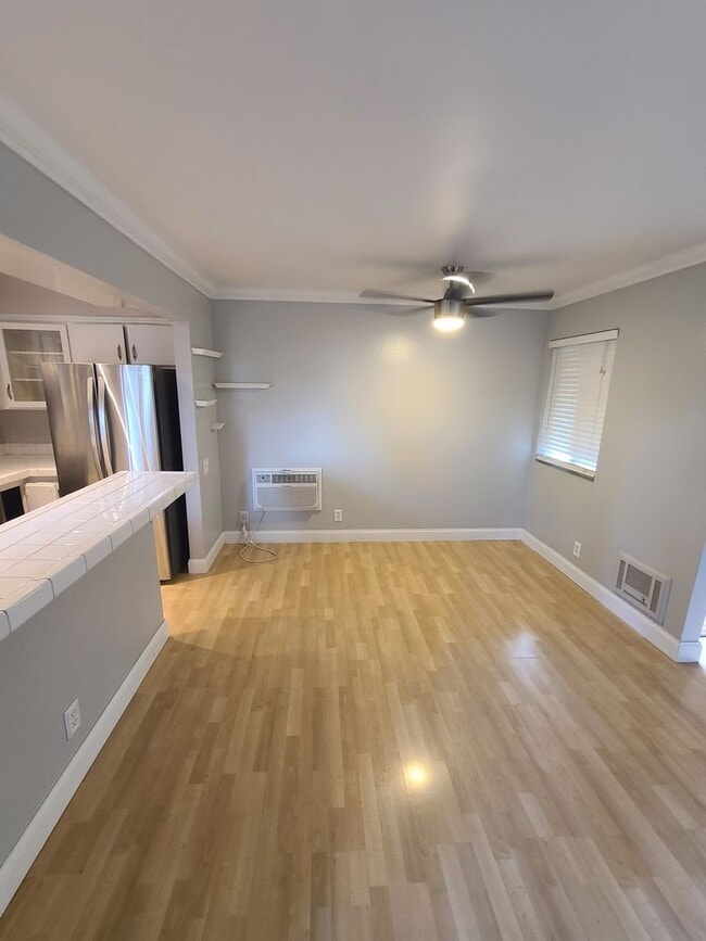 Photo - Spacious and Comfortable - Large 1Bd/1Ba - Lots of Natural Light - Private Patio w/ Sun Screens