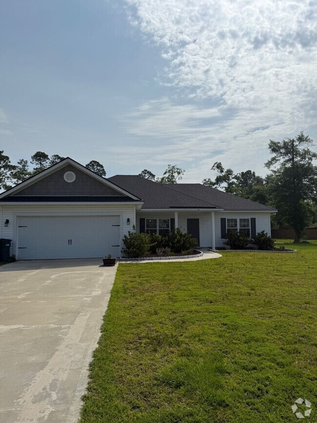 Building Photo - MOVE IN SPECIAL $400.00 OFF FIRST MONTH RE... Rental