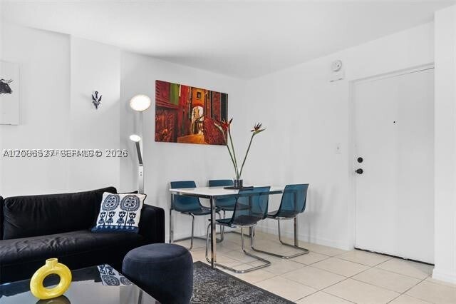801 S Ocean Dr Unit 207
