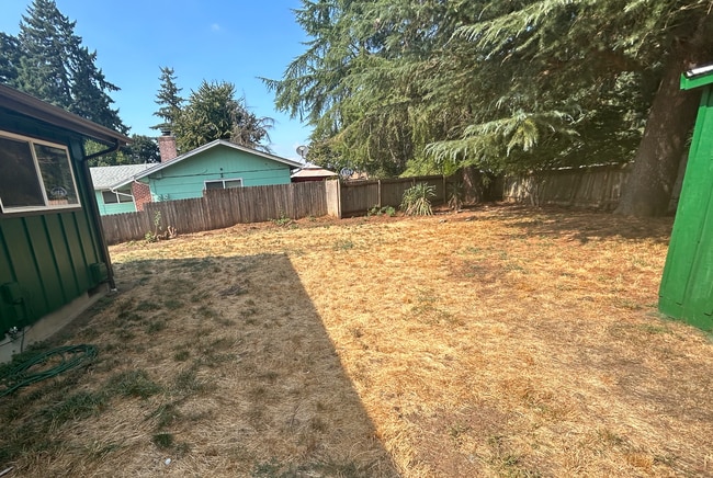 Photo - 2BD/1BA Duplex with large fenced yard Available June 5th!