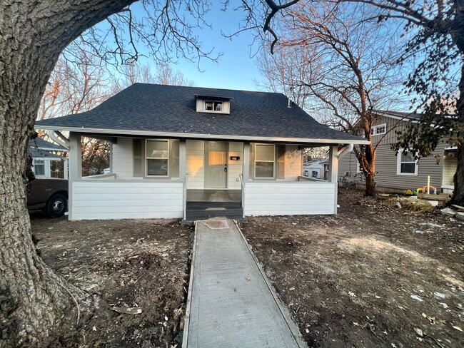 3 Bed 2 Bath - 3 Bed 2 Bath House