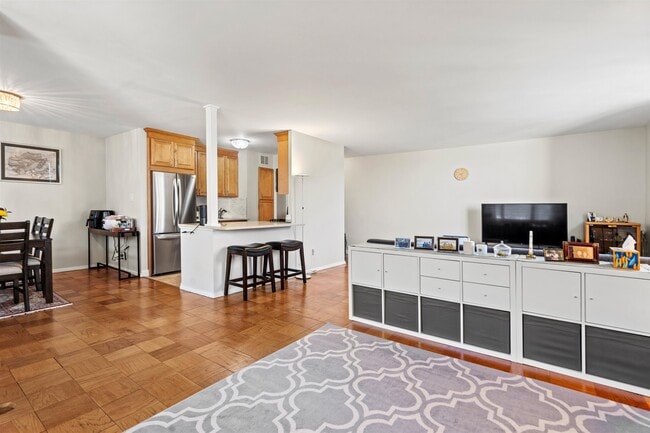Building Photo - 6040 JFK Blvd E Rental