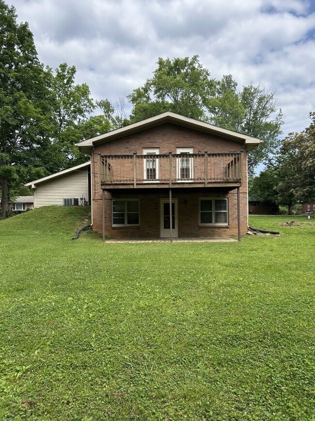Photo - 106 Sherwood Dr