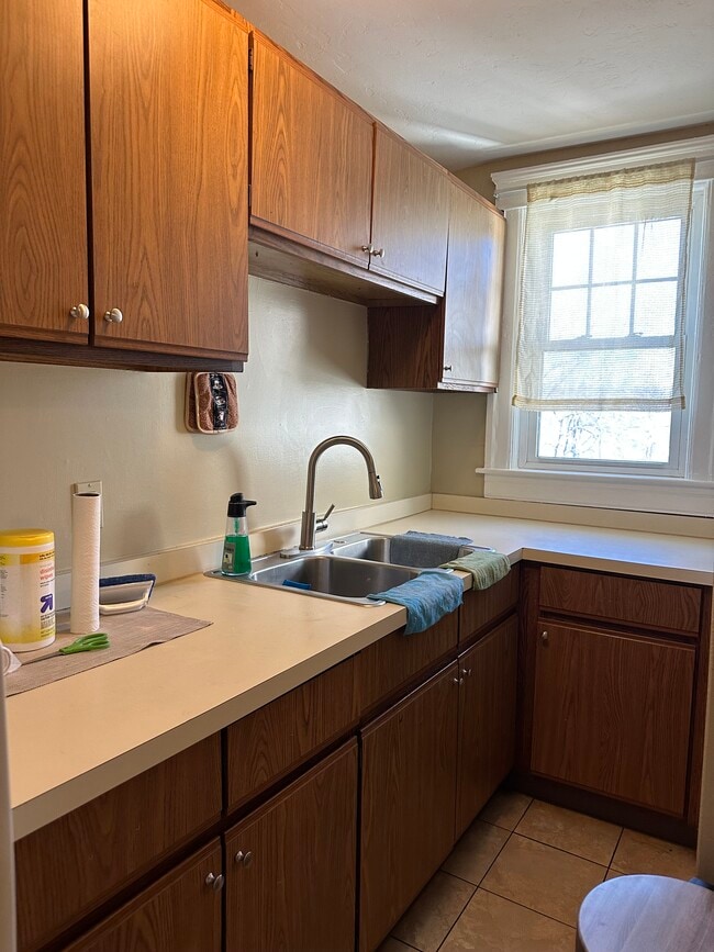 Photo - 8 Lamar Ave Unit 2