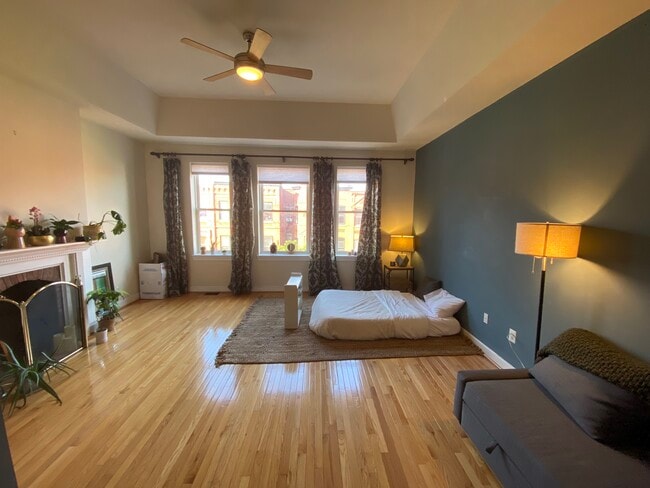 Building Photo - 1820 Madison Ave Unit Room 3F