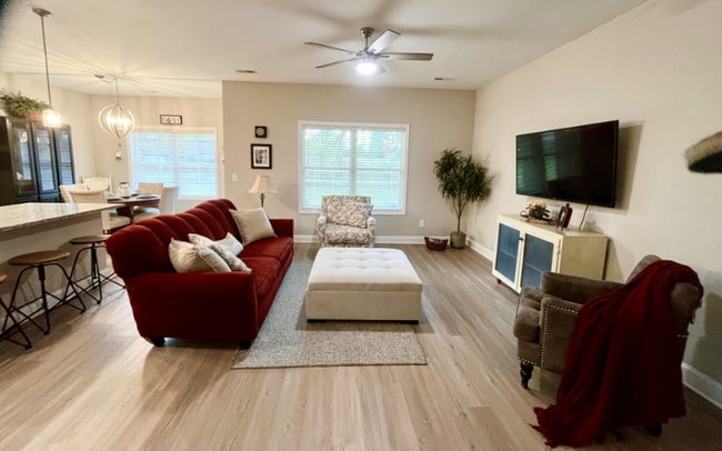 Photo - 122 Cedar Lake Rd