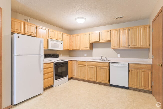 2HAB, 2BA - 22B - Deerfield Apartments Council Bluffs