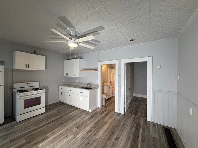 Photo - 227 White St Unit F1-R