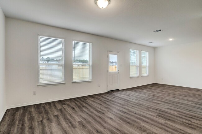 Photo - 16754 Rover Ln