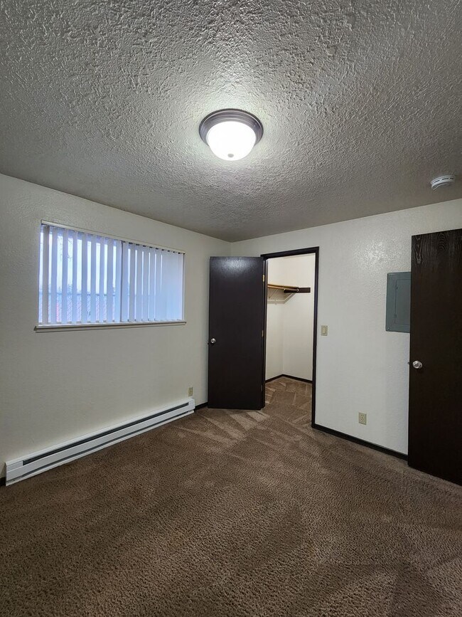 338-Fir Knoll Court Apartments