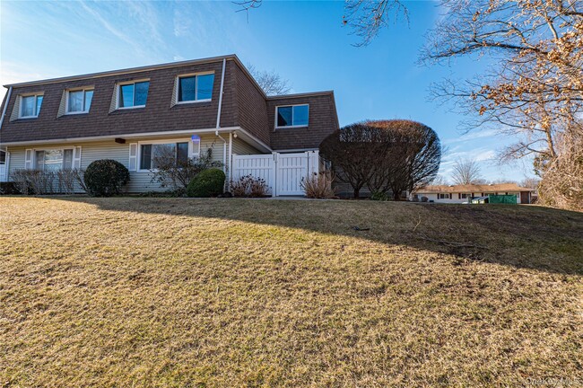 Building Photo - 213 Storm Dr Unit 213