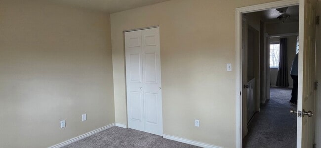 Photo - 1011 Hacienda Ct