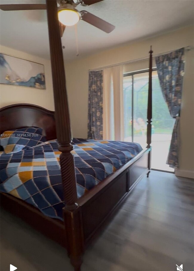 Photo - 1457 SE Ladner St