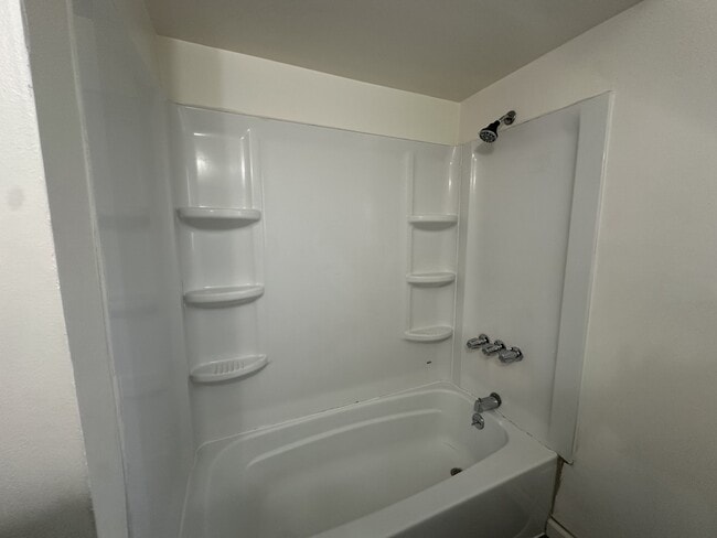 Photo - 116 Hughes Ave