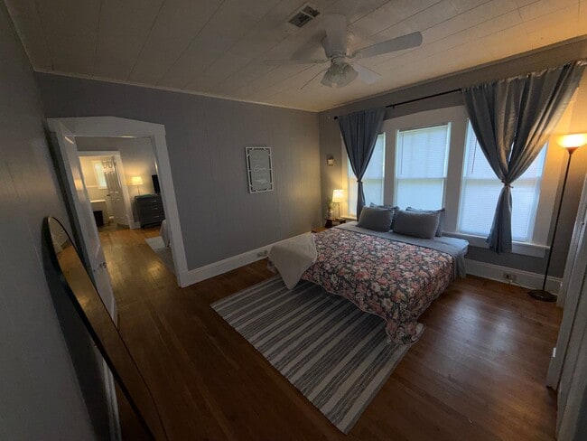 Photo - 1707 N 5th St