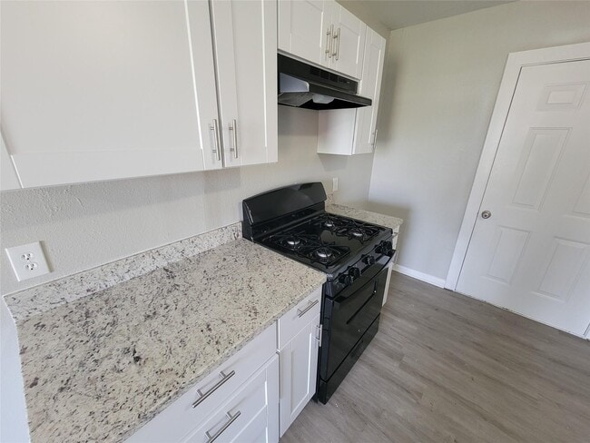 Photo - 4909 Holloway Dr