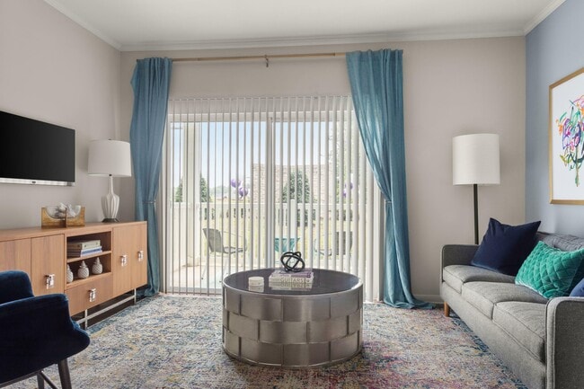 Colony at Centerpointe - Living Area - Colony at Centerpointe