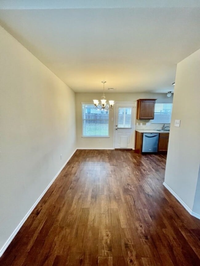 Photo - 6513 Cold Water