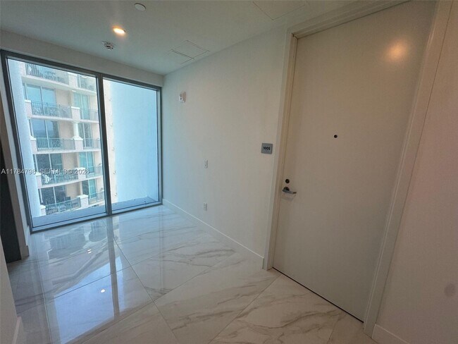 Photo - 17550 Collins Ave Unit 1005