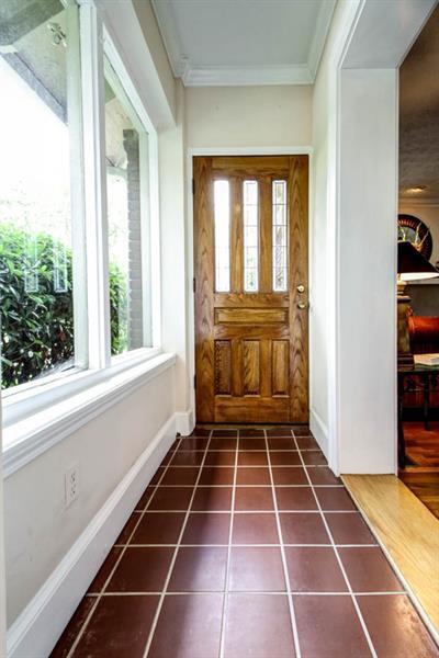 Photo - 162 Peachtree Hills Ave NE