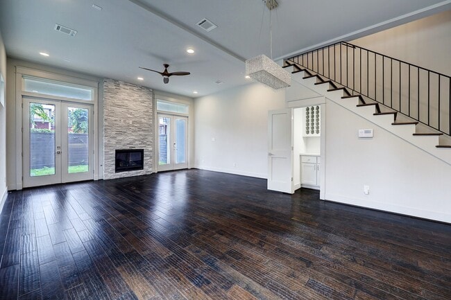 Photo - 609 W Pierce St