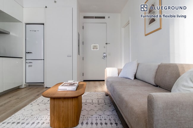 Photo - 70 W 45th St Unit FL31-ID1380