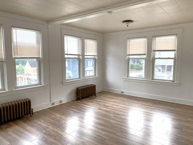 Photo - 304 Elizabeth Ave Unit 2