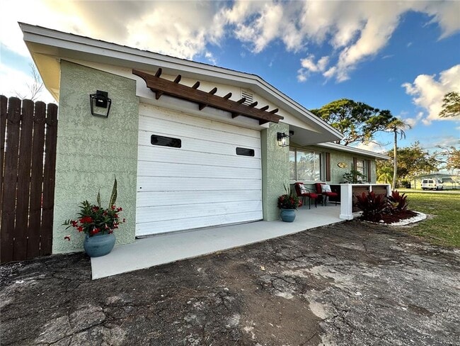 Building Photo - 50 Euclid Ave