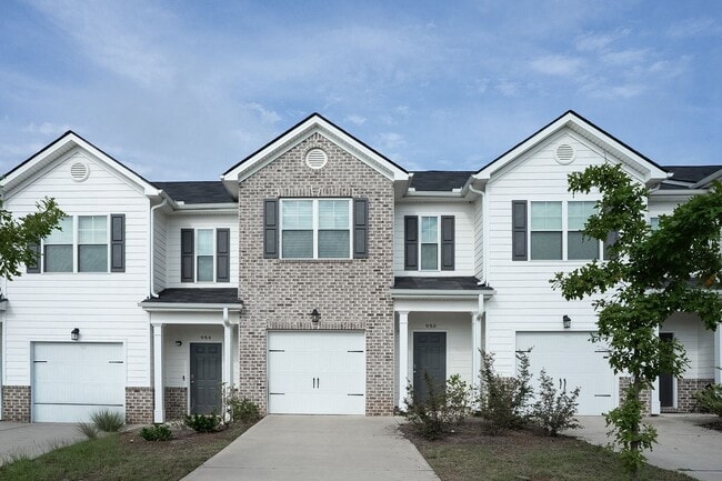 Building Photo - 950 Quaint Parish Cir