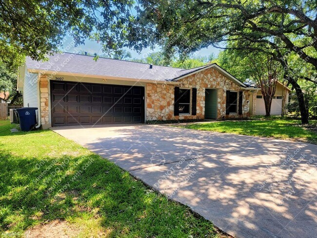 3 br, 2 bath House - 3607 Ambleside Dr