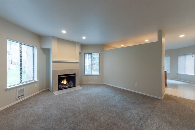 Photo - Beautifully Remodeled 2 Bed 2 Bath Redmond Condo!