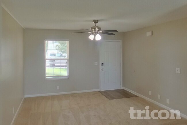 5020 Boyd Dr