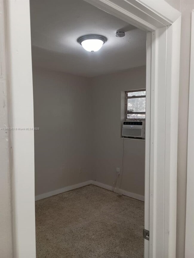 Photo - 1140 NW 9th St Unit 1140