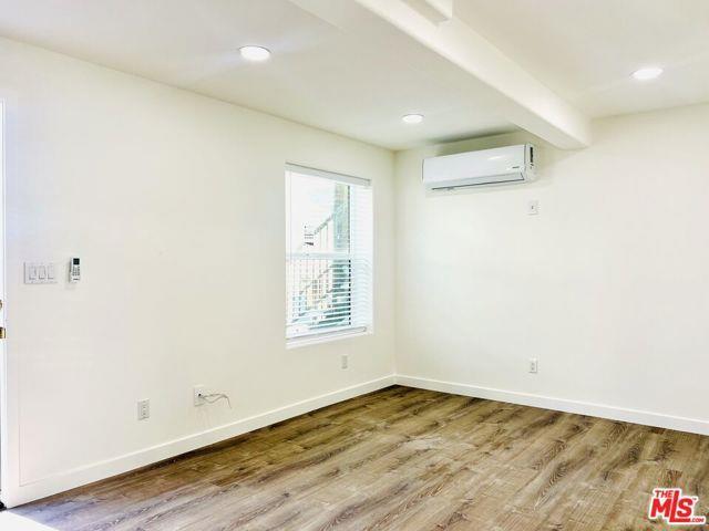 Photo - 604 E Chevy Chase Dr Unidad 1/4