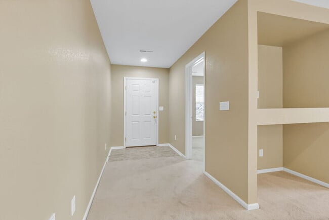 Photo - 857 Stagecoach Dr