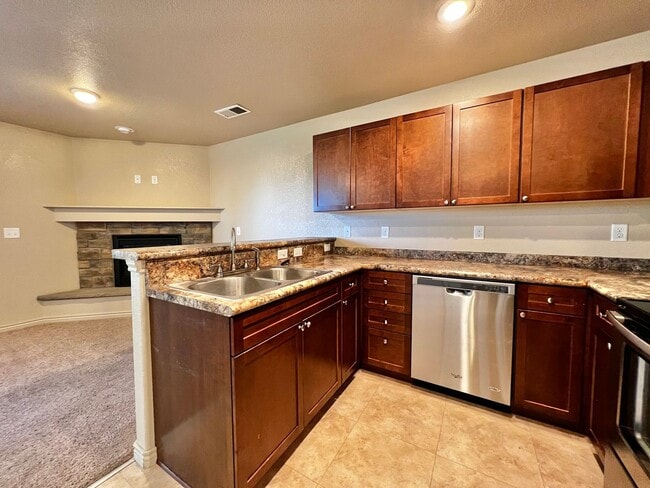 Photo - East6th203 (KC-AM) Unit 4