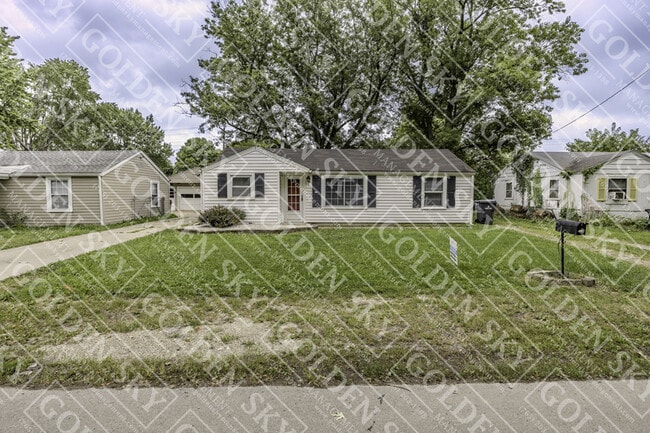 Building Photo - 1614 S Oakdale Dr