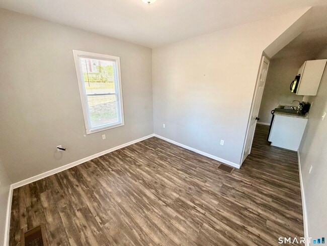 Photo - 151 W Center St